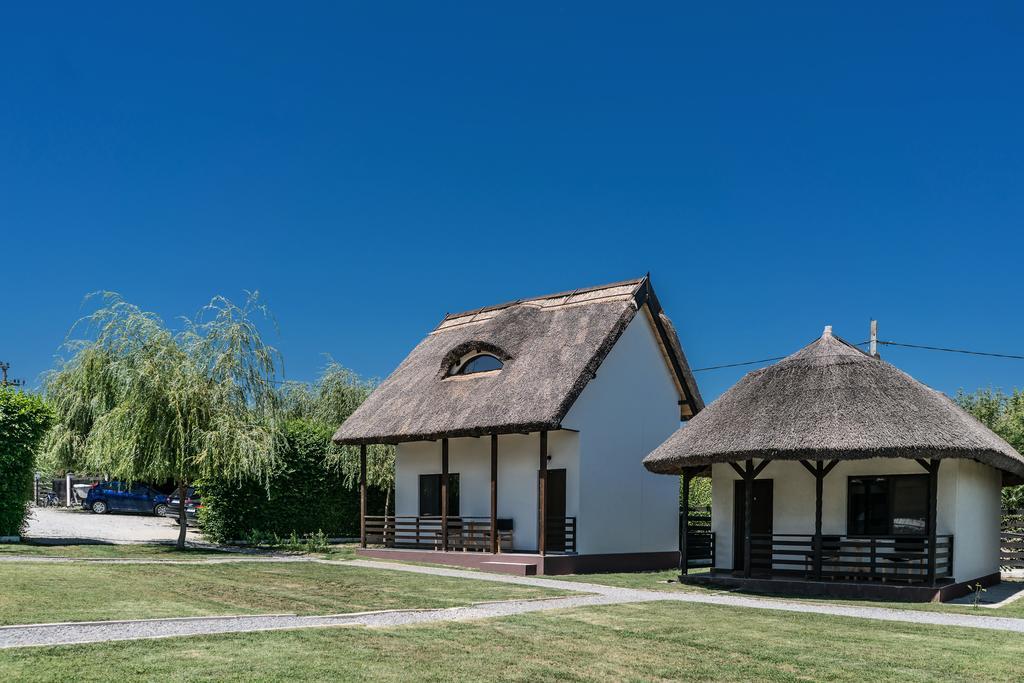 Готель Casa Patru Anotimpuri Дунавецу-де-Жос Екстер'єр фото