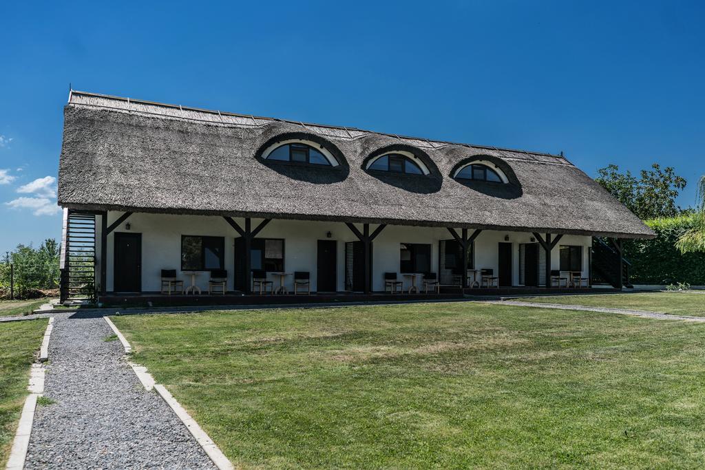 Готель Casa Patru Anotimpuri Дунавецу-де-Жос Екстер'єр фото